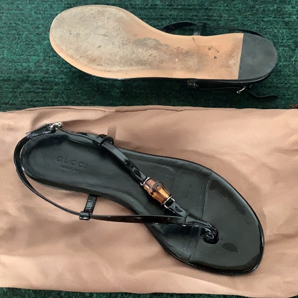Gucci Thong Sandals - Picture 2 of 3